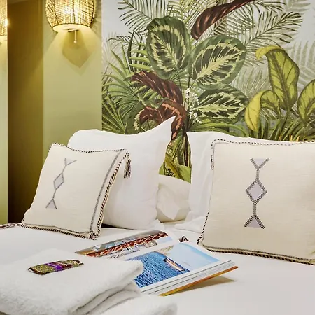 Cmg Ramey / Sacre-coeur Iii דירה *